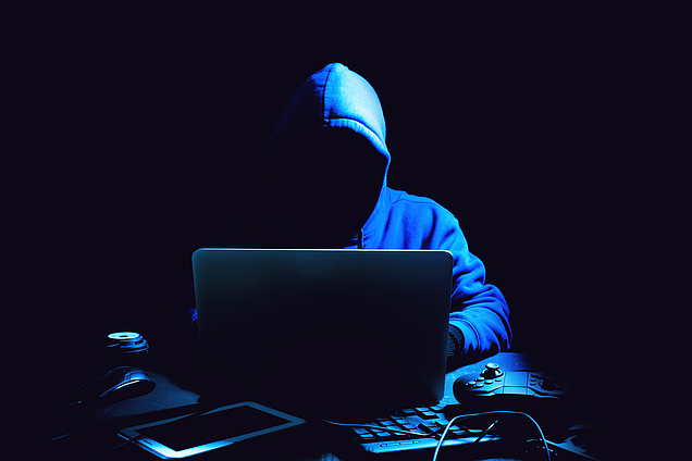 Hacker greift IT-Sicherheitssystem an