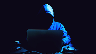 Hacker greift IT-Sicherheitssystem an