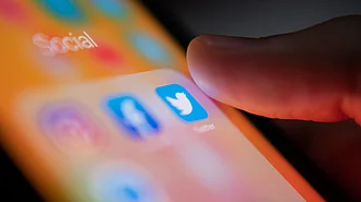 Twitter als eine Social Media App wird durch Elon Musk übernommen