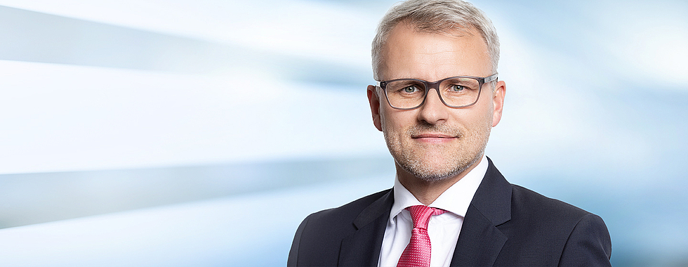 Rechtsanwalt Dr. Ronny Jänig leitet die Berliner Kanzleiniederlassung von ROSE & PARTNER Zusammen mit Dr. Boris Jan Schiemzik steht er dem Bereich Gesellschaftsrecht & Handelsrecht vor. Eine seiner Spezialkompetenzen liegt im Aktienrecht.