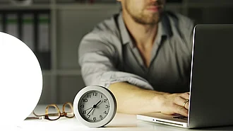 Der Koalitionsvertrag 2025 sieht eine Wochenarbeitszeit vor