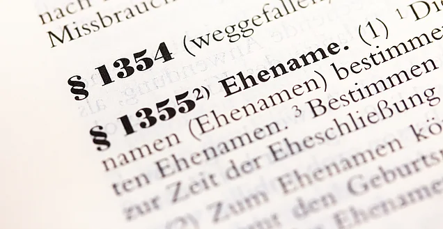 § 1355 BGB: Ehename bei Eheschließung und Scheidung
