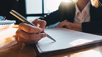 schriftlicher Arbeitsvertrag