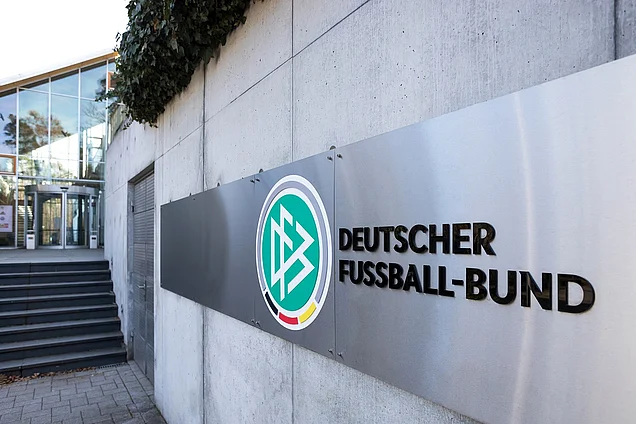 Kartellrechtliche Zulässigkeit des DFB-Reglement