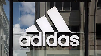 Wie weit reicht Markenschutz von Adidas? Adidas verteidigt Markenrechte gegen Nike